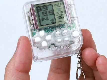 Mini Handheld Brick Game Console - 4 Pcs With Keychain Random Colour-1915196821588807685