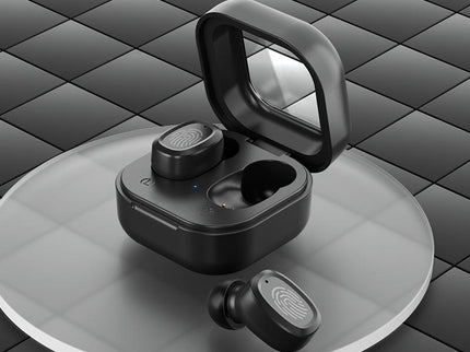 Black Wireless Earphones With Charging Case-1915198279411437568