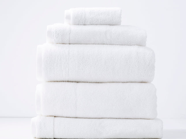 Aireys 650 GSM Zero Twist 5 Piece Bath Snow Towel by Renee Taylor