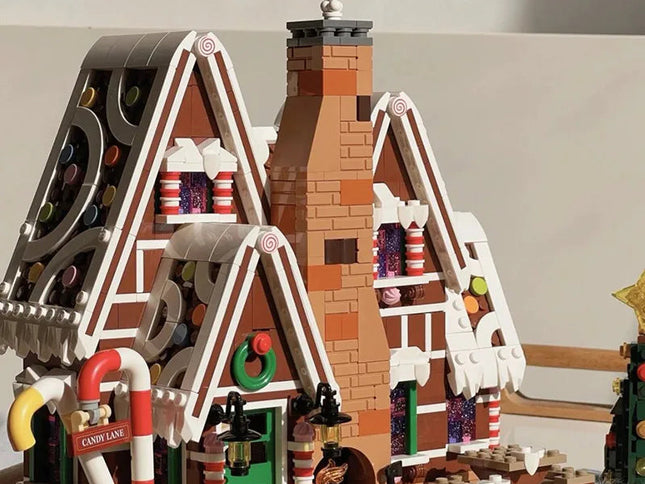 Santa Claus Gingerbread House Building Blocks