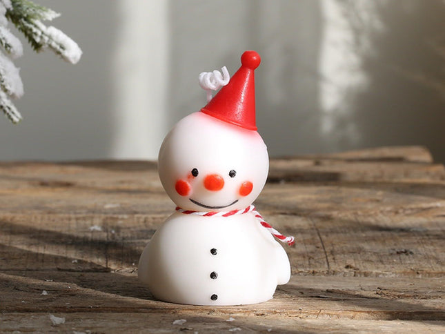 2pcs Christmas Shaped Scented Candles Gift,Melting Snowman Elf Christmas Tree Scented Candles Christmas Decoration