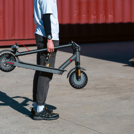 Electric Scooter, 350W Motor, 8.5 inch  Tyres, Front Suspension, Smart App, Foldable, 25kph