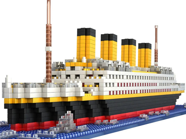 NNEOBA Titanic Ship Toy with LED Light