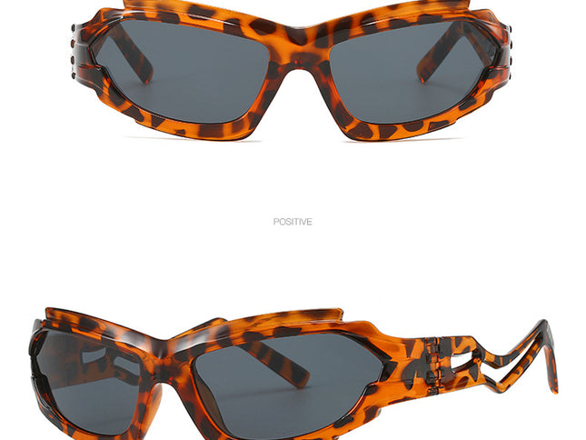 Futuristic Sports Wrap Man Sunglasses - Bold Leopard Frames with UV Protection