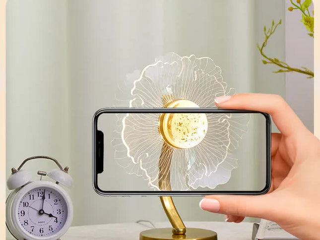 Sunflower Shape Luxury Acrylic Table Lamp - Modern USB Powered Night Light | Decorative Atmosphere Lamp for Bedroom, Living Room, and Bedside | Compact Design with 3 Color Temperatures