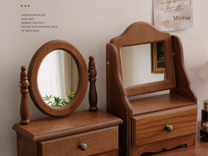 Love Shaped Mirror Cordate Wooden Tabletop Vanity Mirror, Elegant Design