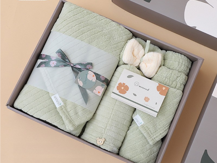Green Soft Coral Fleece Towel and Bath Towel Gift Set - 5-Piece Luxurious Absorbent Set