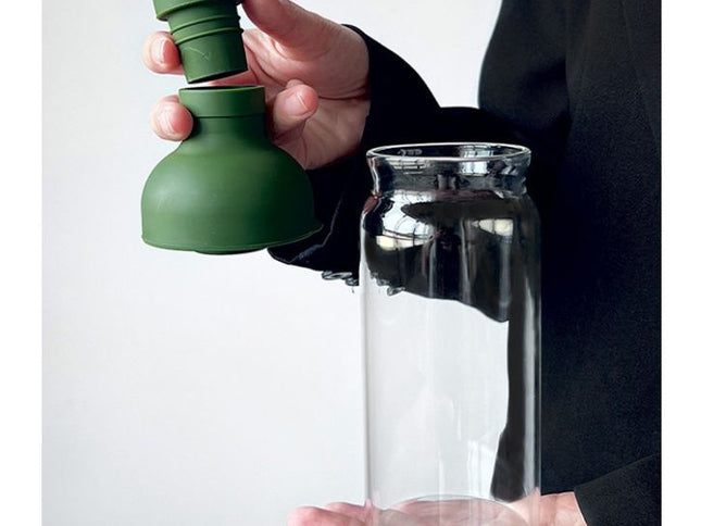 Style Cold Brew Bottle - 450ml Glass, Leak-Resistant Silicone Top Green Silicone Lid
