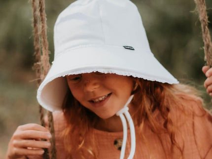 Bedhead Ponytail Bucket Hat - White Ruffle L-1875027433955135492
