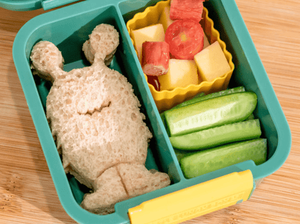 MONTII.CO Lunch Punch Sandwich Cutters | Space-1875027510861893637